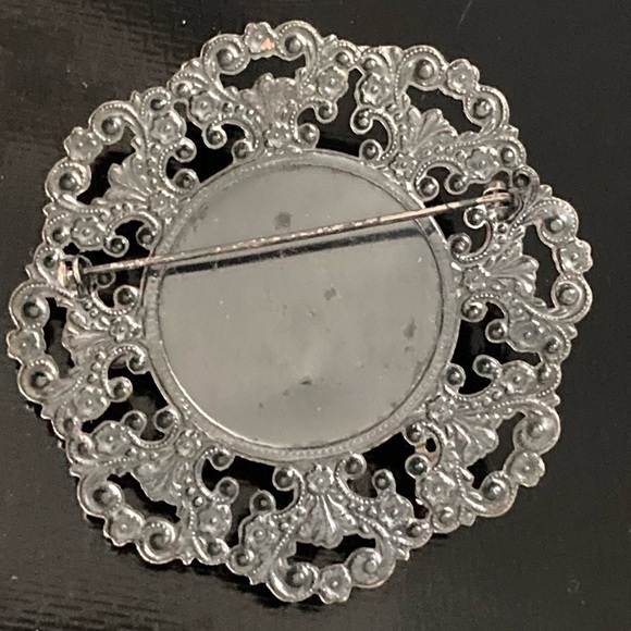 VINTAGE STYLE Black  Round Brooch with Rhinestones - Picture 6 of 7